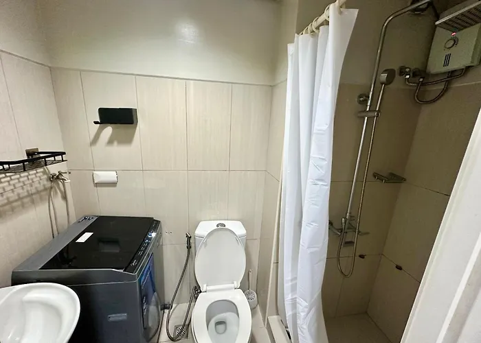 Kathys Crib At Shell Residences *