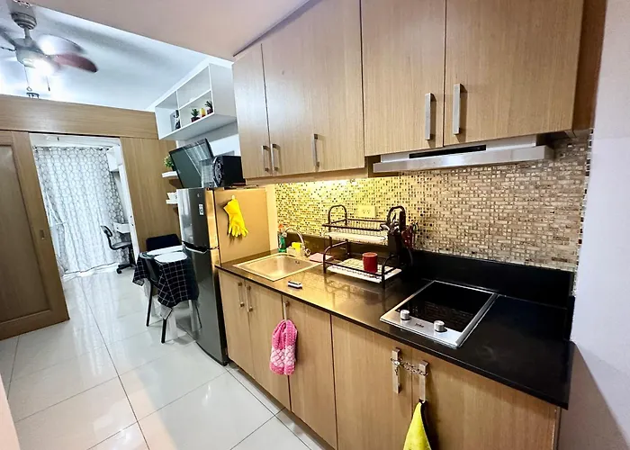 Kathys Crib At Shell Residences * Manila