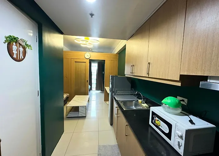 Kathys Crib At Shell Residences *