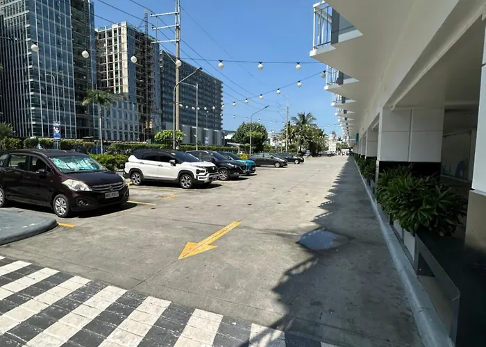 Kathys Crib At Shell Residences * Manila